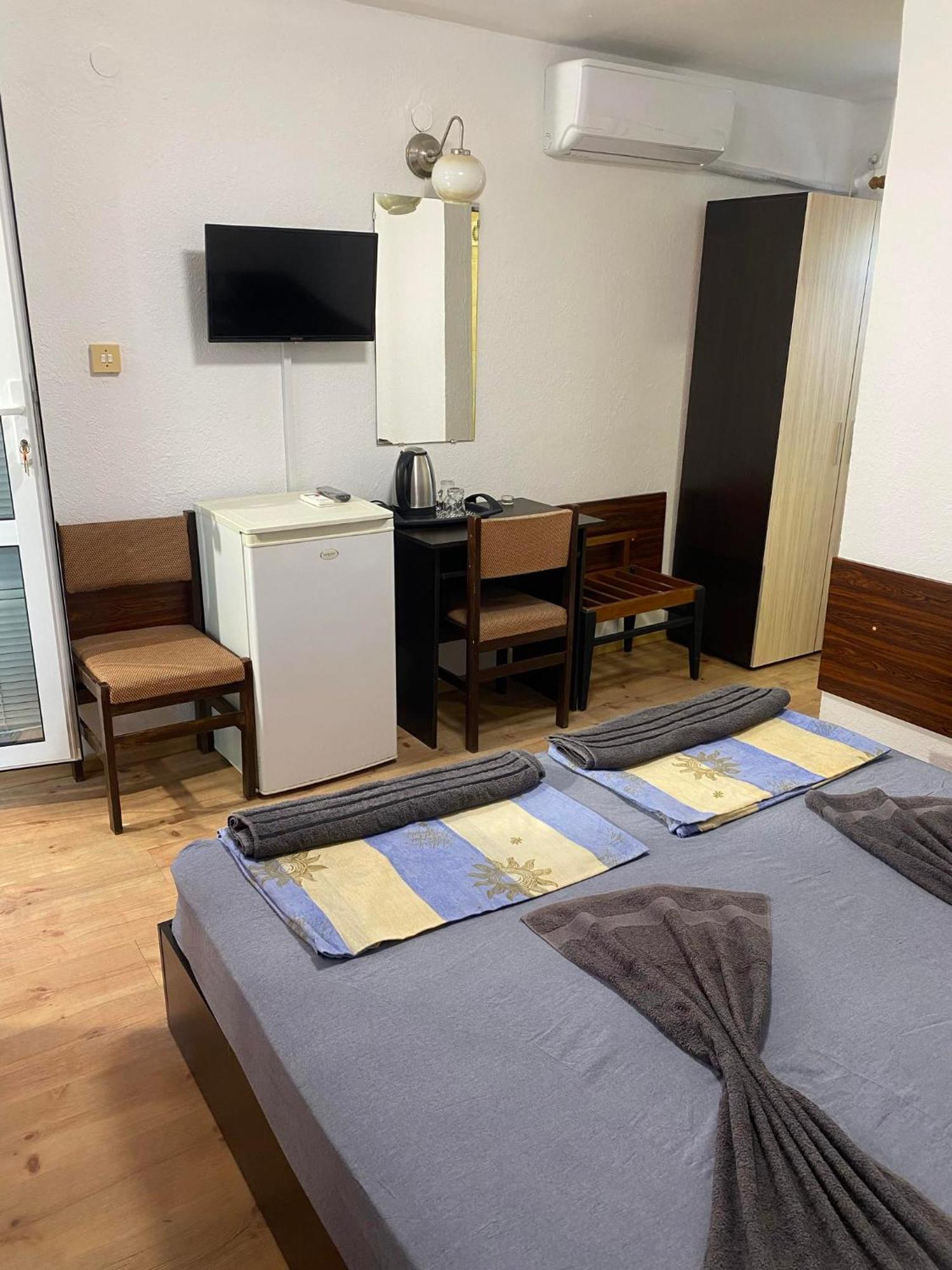 Family Hotel Julian Kranevo Εξωτερικό φωτογραφία