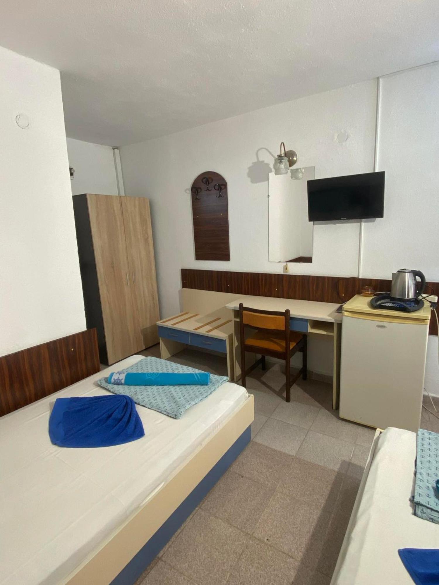 Family Hotel Julian Kranevo Εξωτερικό φωτογραφία