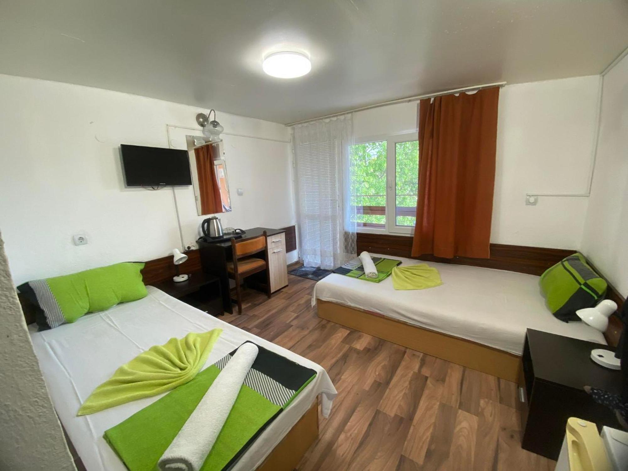 Family Hotel Julian Kranevo Εξωτερικό φωτογραφία