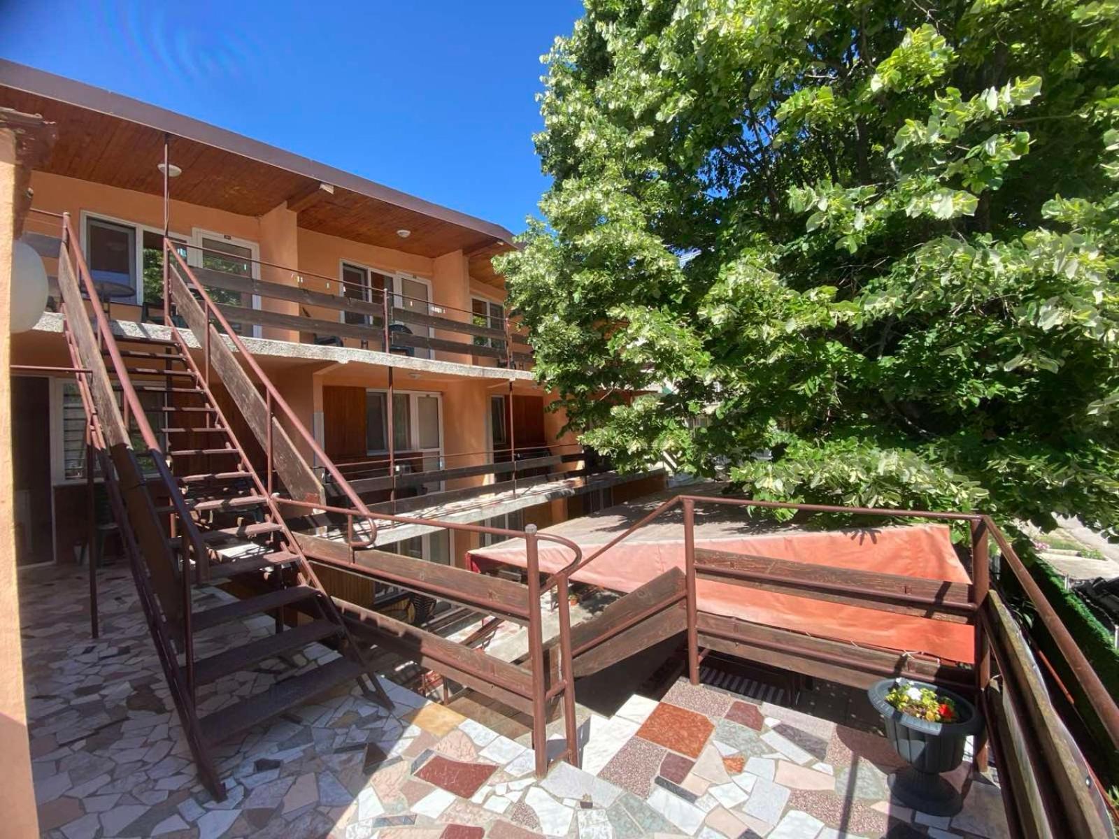 Family Hotel Julian Kranevo Εξωτερικό φωτογραφία